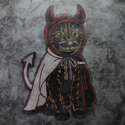 Japanese Cartoon Noodle-Eating Cloak Cat Embroidered Patches Iron on Badges Twill Craft Sticker Clothes