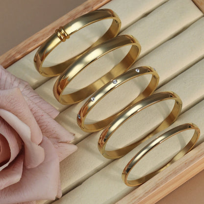 18K Gold-plated Stainless Steel Curved Polished Bangle Bracelet