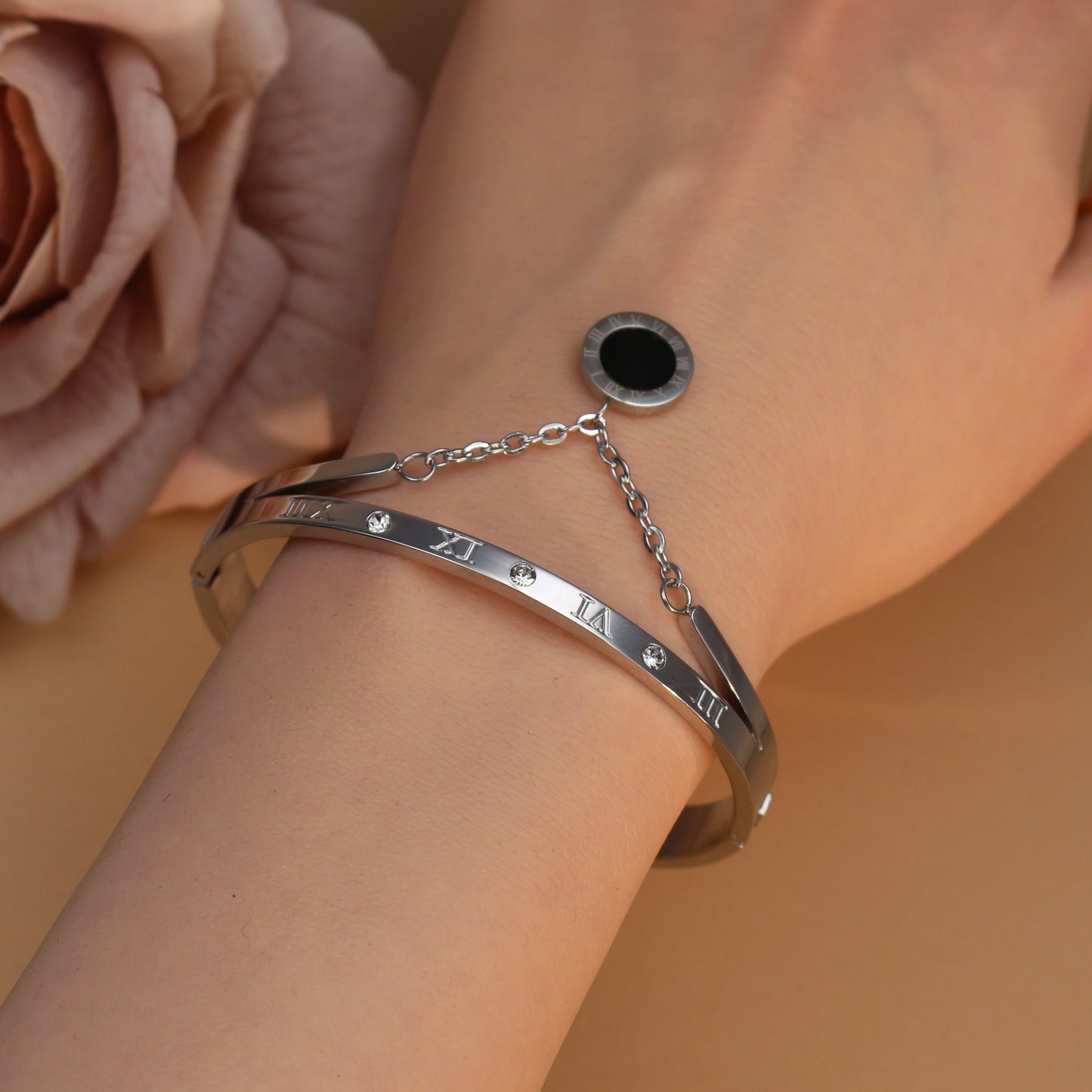 Women's Roman Digital Crystal Acrylic Pendant Fashion Stainless Steel Bracelet