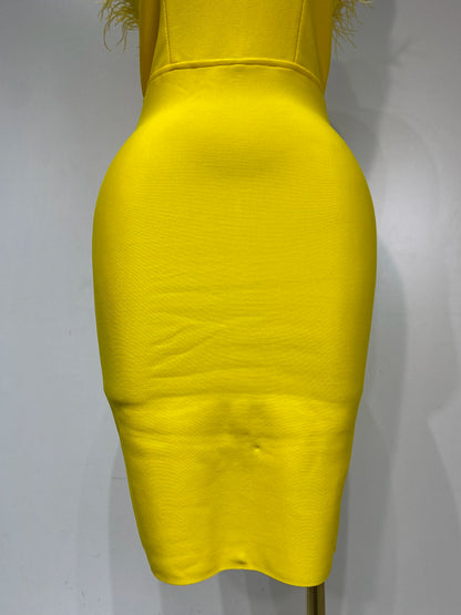 Sexy Backless Yellow Bandage Strapless Celebrity Elegant Feather Birthday Club Party Dress