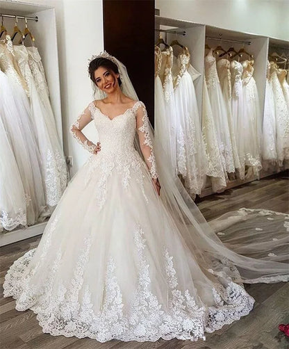 White Ivory V-neck Elegant Bride Lace Appliques Long Sleeves A-Line Wedding Dress Gown