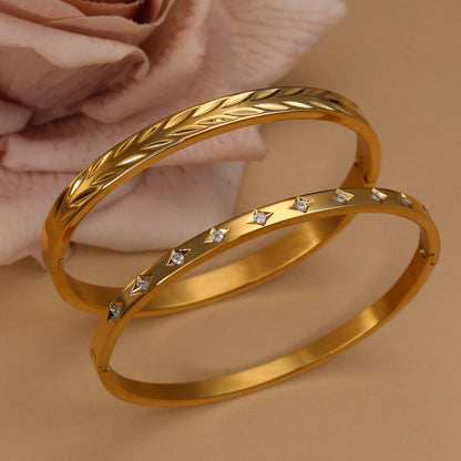 Women stainless steel classic leaf graphic Zircon star bracelet love jewelry gift
