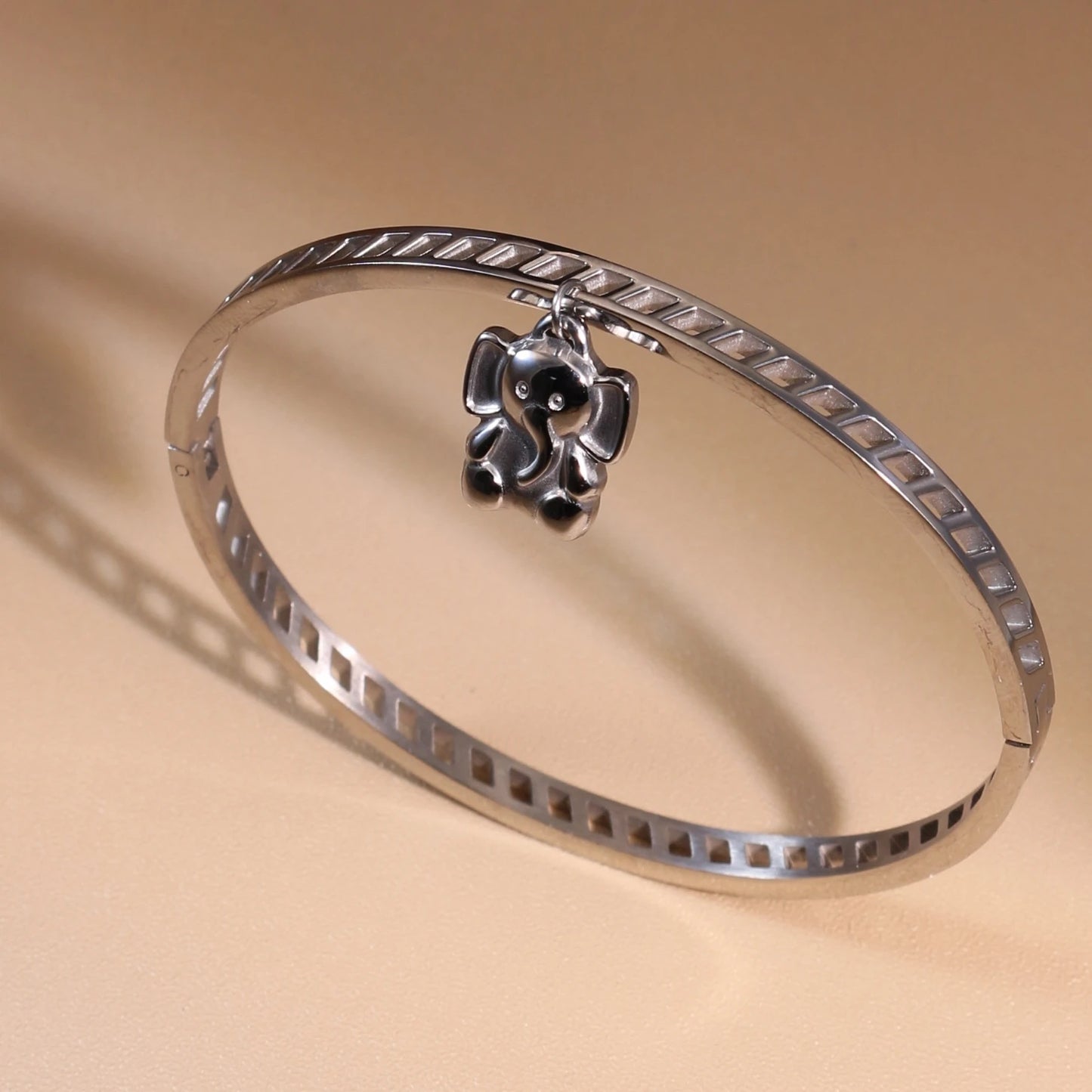 Small Elephant Hollow Stainless Steel 18K Gold Plated Bracelet Jewelry