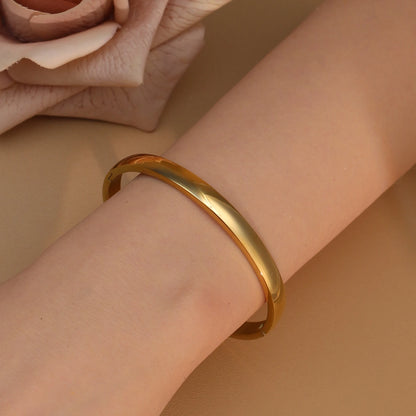 18K Gold-plated Stainless Steel Curved Polished Bangle Bracelet
