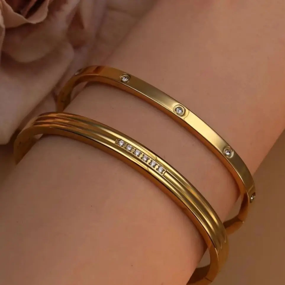 Women Stainless Steel Crystal Square Fashionable Bangle Bracelet Jewelry Gift