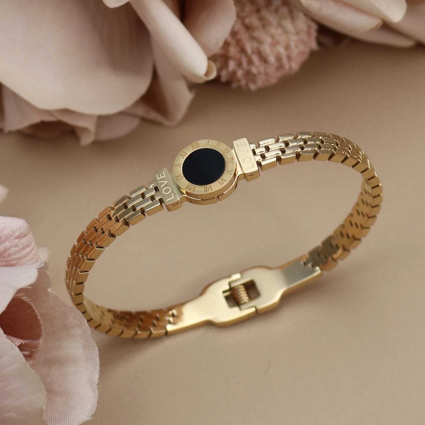 Women Stainless Steel Acrylic Roman Numeral Chain Design Women's Bracelet Bangle Gift.