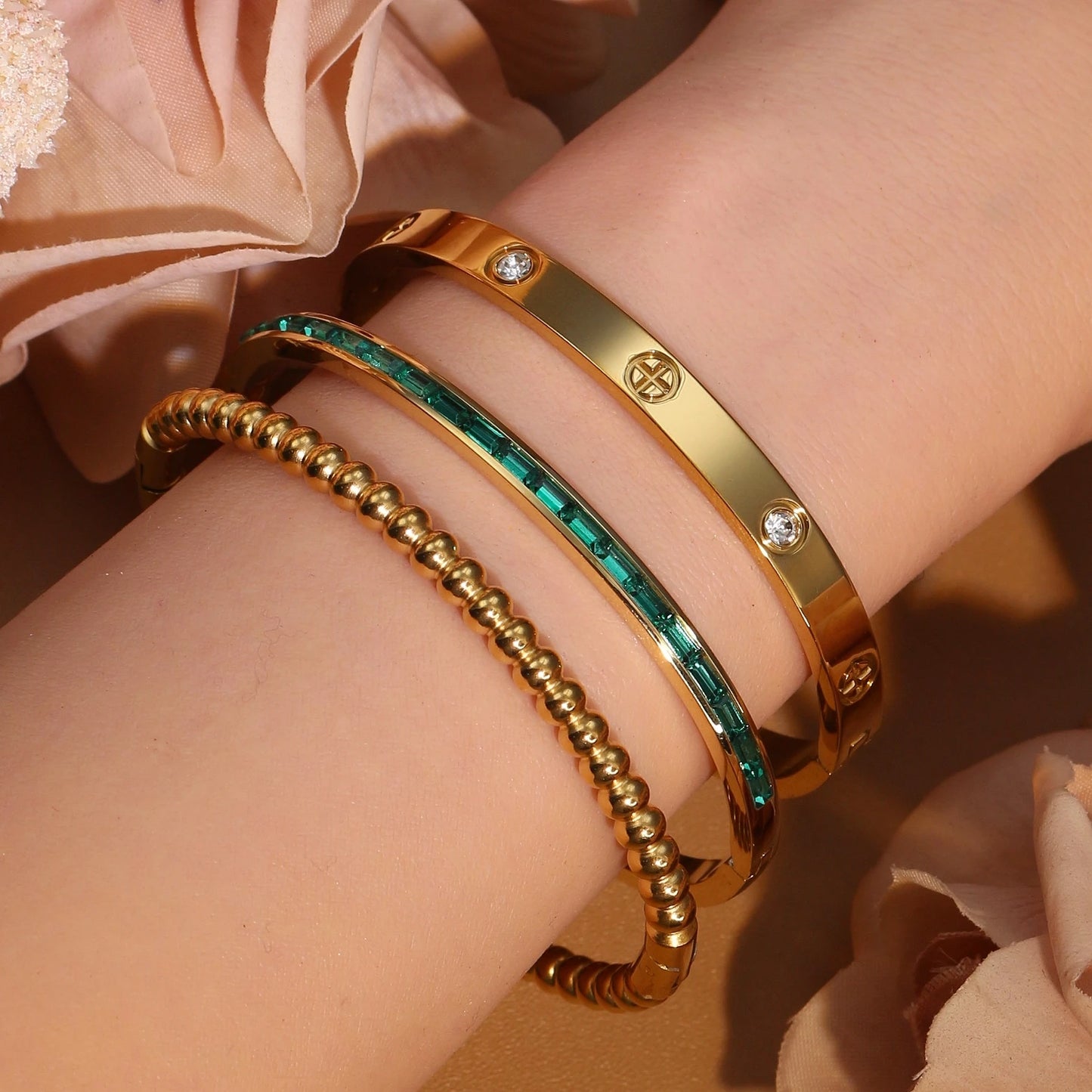 Women 18k Gold Plated Stainless Steel Green Zircon Bangles Bracelet Set Gift.