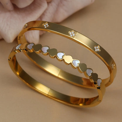 Women Flower Shaped Crystal, Heart Shaped Shell Stainless Steel Bracelet Bangle