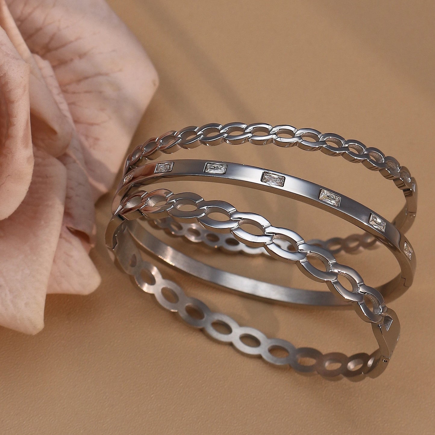18K Gold Plated Stainless Steel Zircon Chain Hollow Women's Bracelet