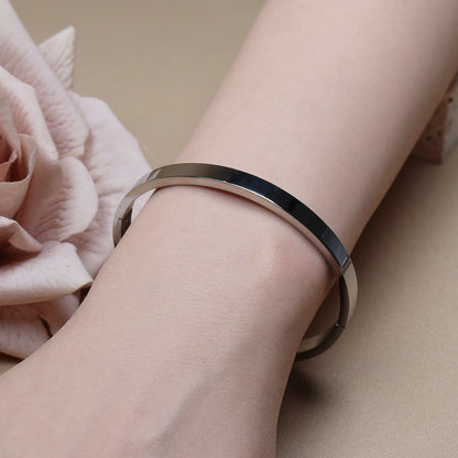 50MM Polished Women Fashionable 18K Gold Plated Stainless Steel Wedding Bangles