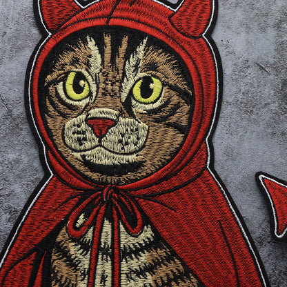 Japanese Cartoon Noodle-Eating Cloak Cat Embroidered Patches Iron on Badges Twill Craft Sticker Clothes