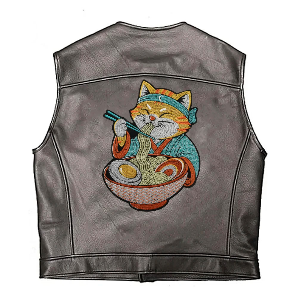 Japanese Cartoon Noodle-Eating Cloak Cat Embroidered Patches Iron on Badges Twill Craft Sticker Clothes