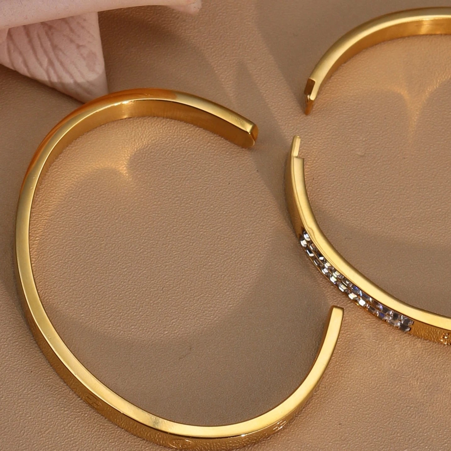 18K Gold-Plated Cross Screwdriver Stainless Steel Zircon Bangle Bracelet Women's Jewelry