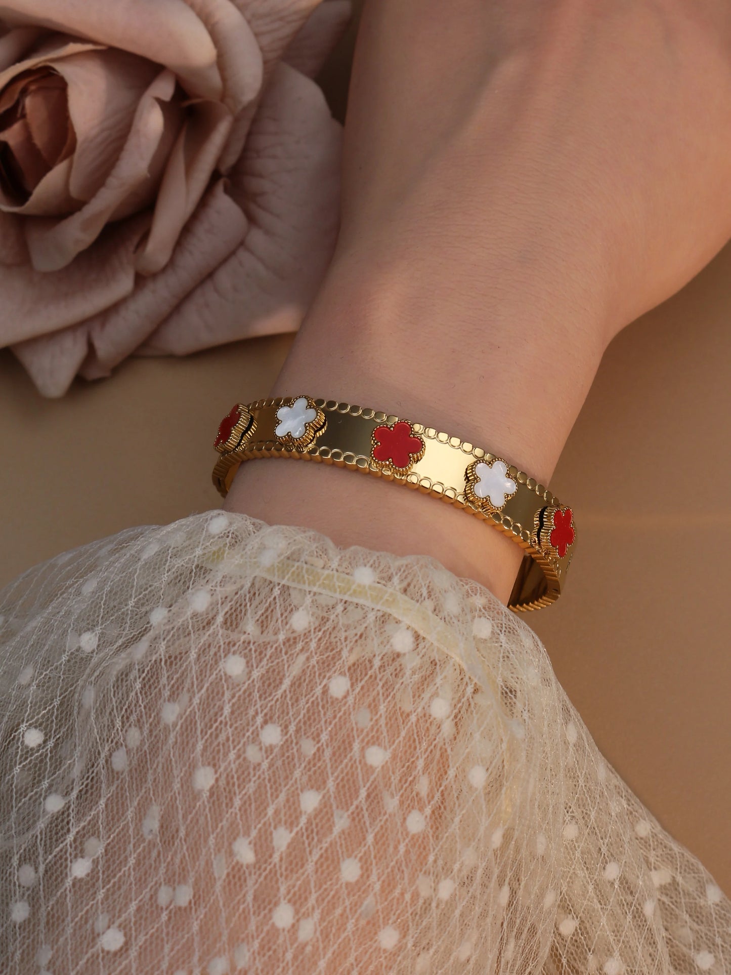 Women Acrylic Flower Shape Stainless Steel 18k Gold Color Bracelet Bangles