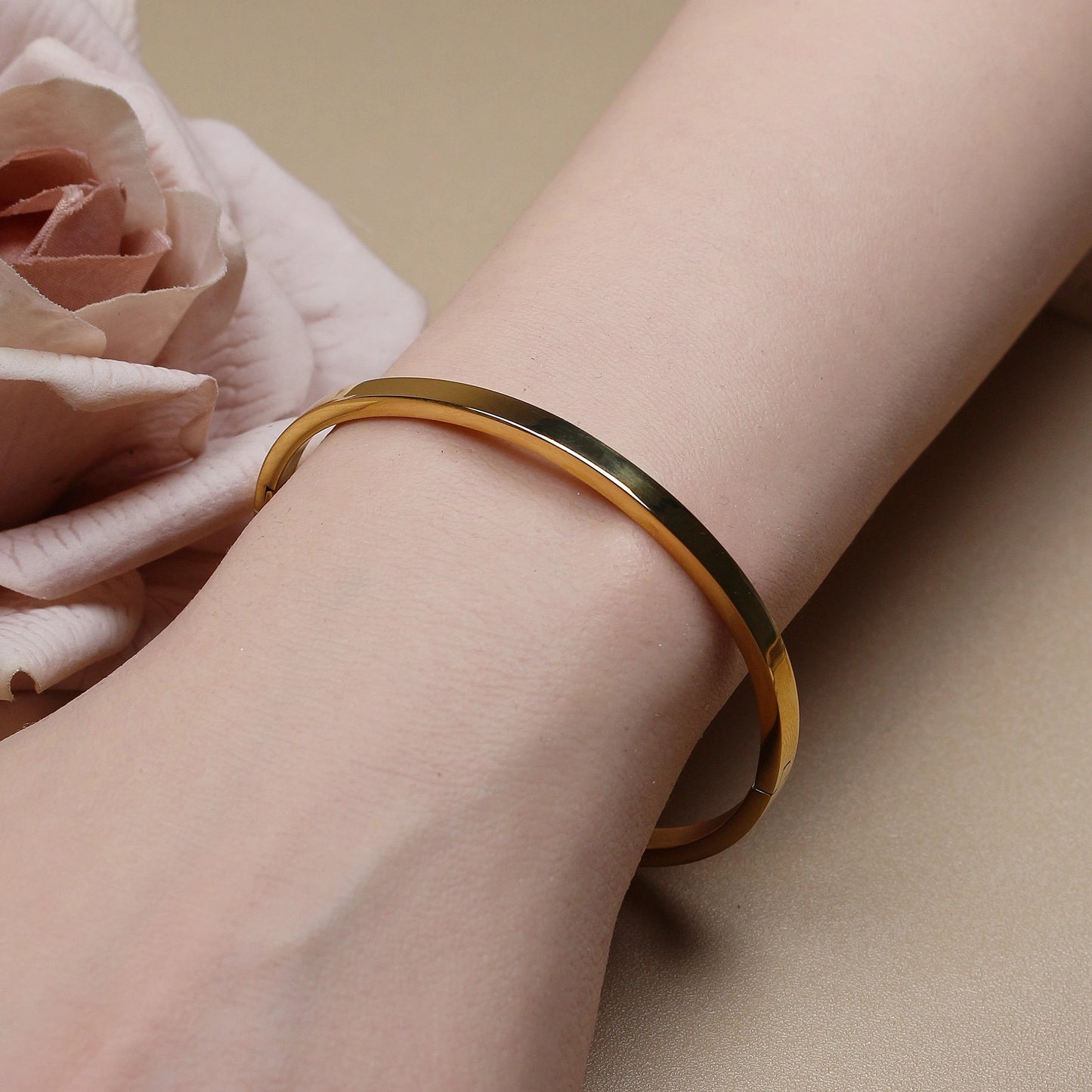 18K Gold Plated Stainless Steel Polished Zircon 50MM Bangles Bracelet
