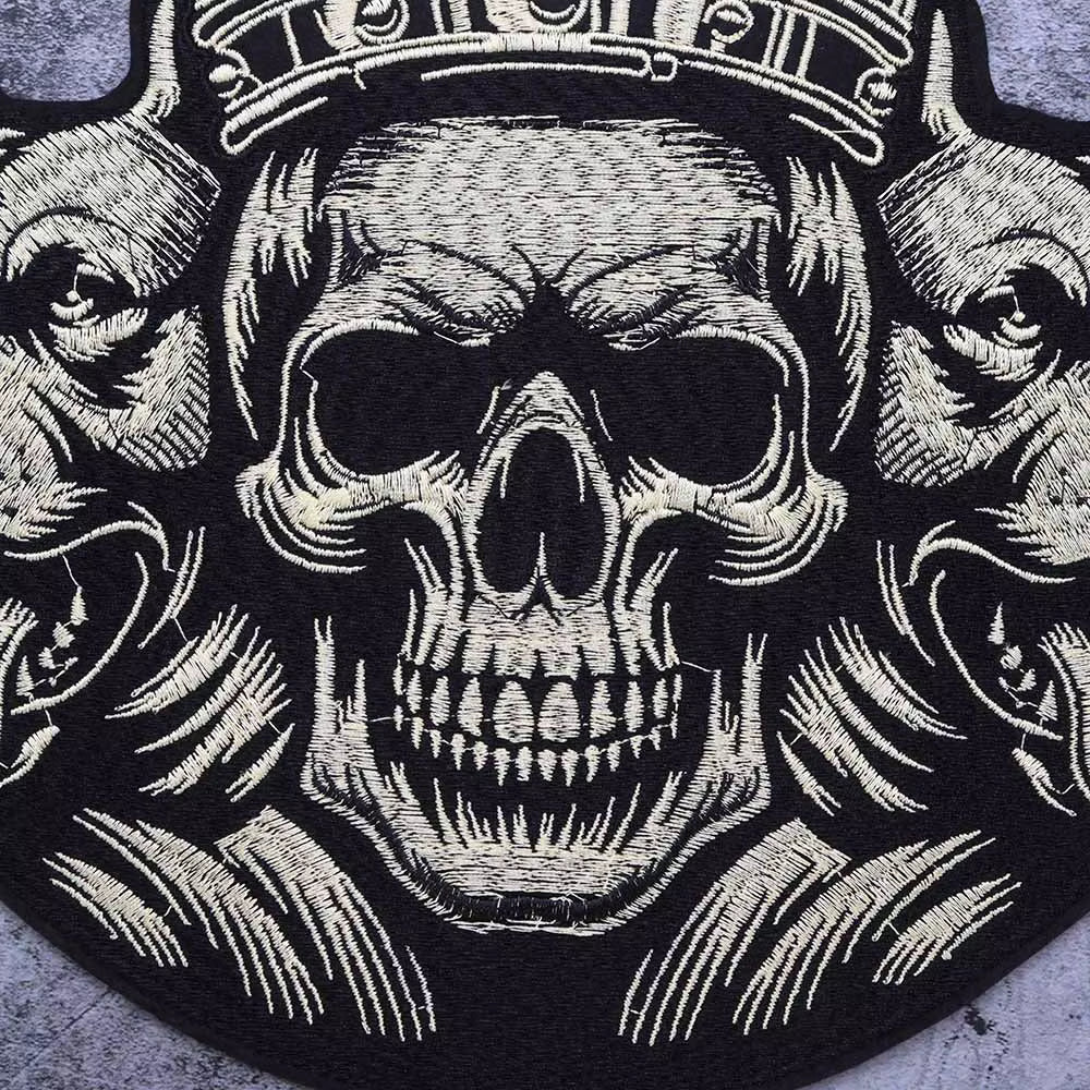 Cool gold and silver crown skull Embroidered Patch Appliques Iron on Patches Badge Clothes Sewing