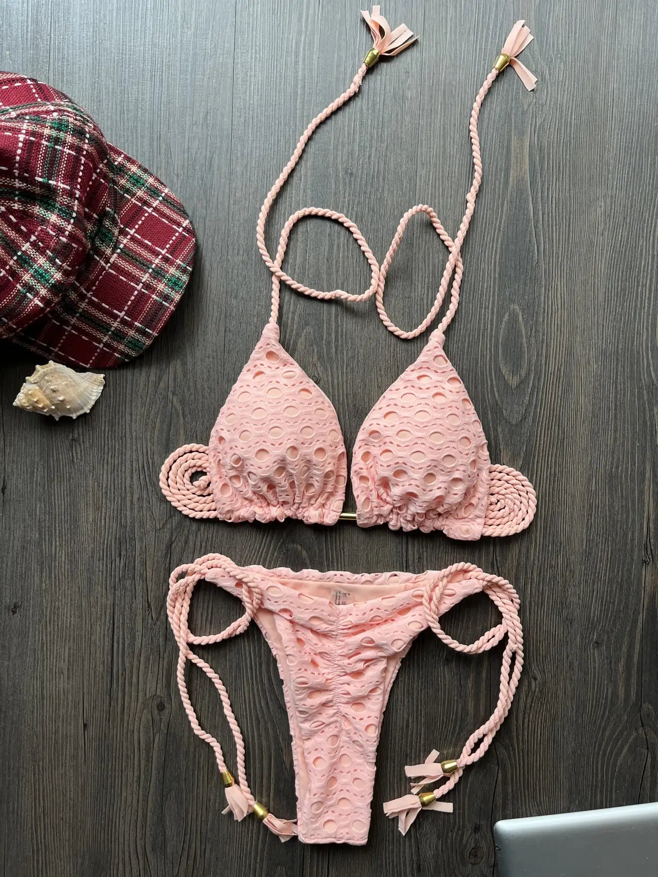 Women's two-piece set w/ push up hanging neck solid color bikini beach swimsuit