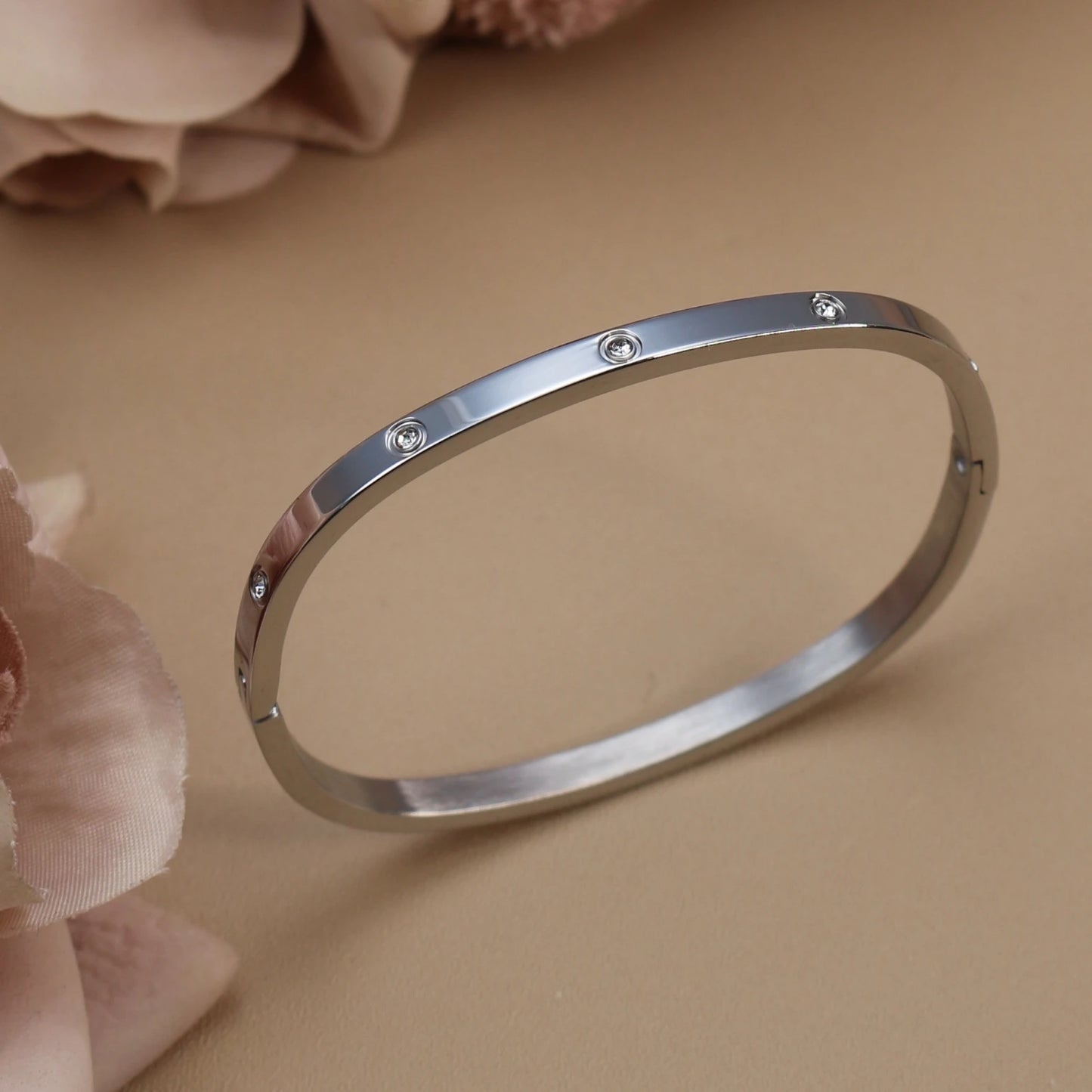Stainless Steel Zircon Roman Numeral Chain Design Women Bracelet Bangle
