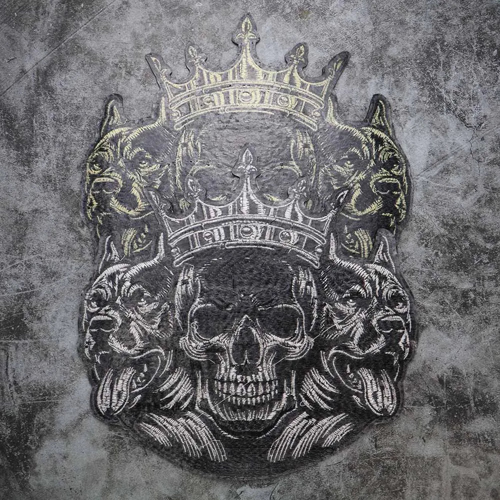 Cool gold and silver crown skull Embroidered Patch Appliques Iron on Patches Badge Clothes Sewing