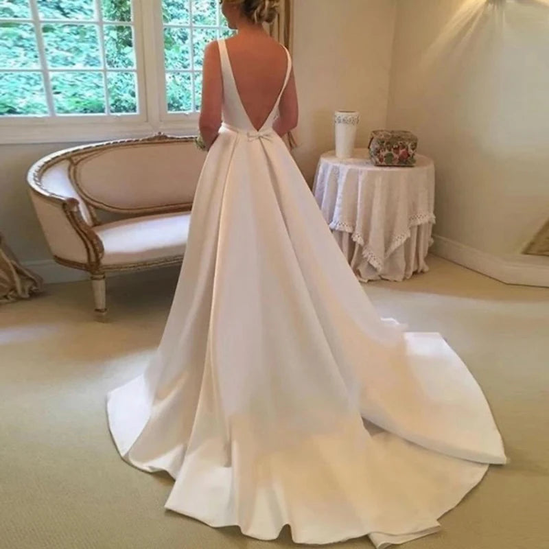 Sexy White Scoop Simple Sleeveless Backless Bride Satin Wedding Evening Gown Party Dress