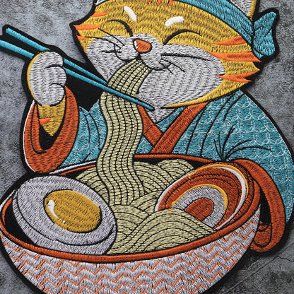 Japanese Cartoon Noodle-Eating Cloak Cat Embroidered Patches Iron on Badges Twill Craft Sticker Clothes