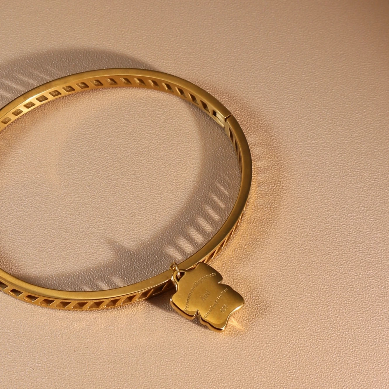Small Elephant Hollow Stainless Steel 18K Gold Plated Bracelet Jewelry