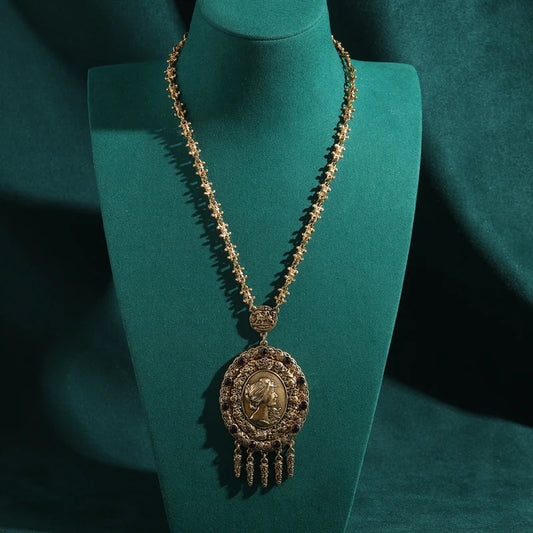 Vintage Elliptical Beauty Head Victorian Stylish Tassels Gold Color Chain Antique Pendant Necklace