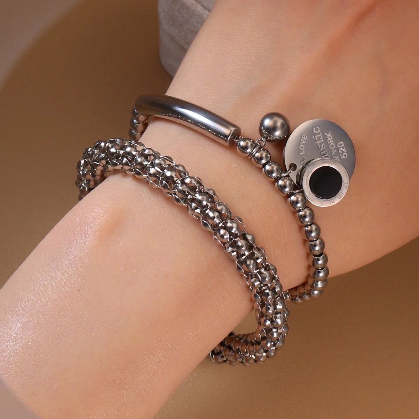 Luxury Women Roman Numeral Bead 18K Gold-Plated Stainless Steel Bangle Bracelet