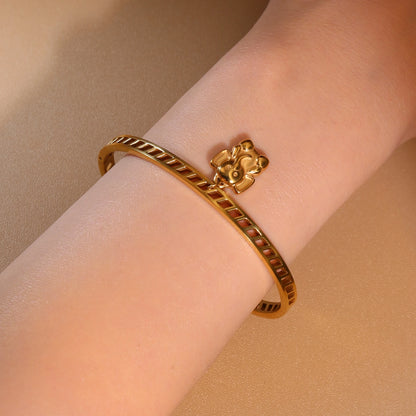 Small Elephant Hollow Stainless Steel 18K Gold Plated Bracelet Jewelry