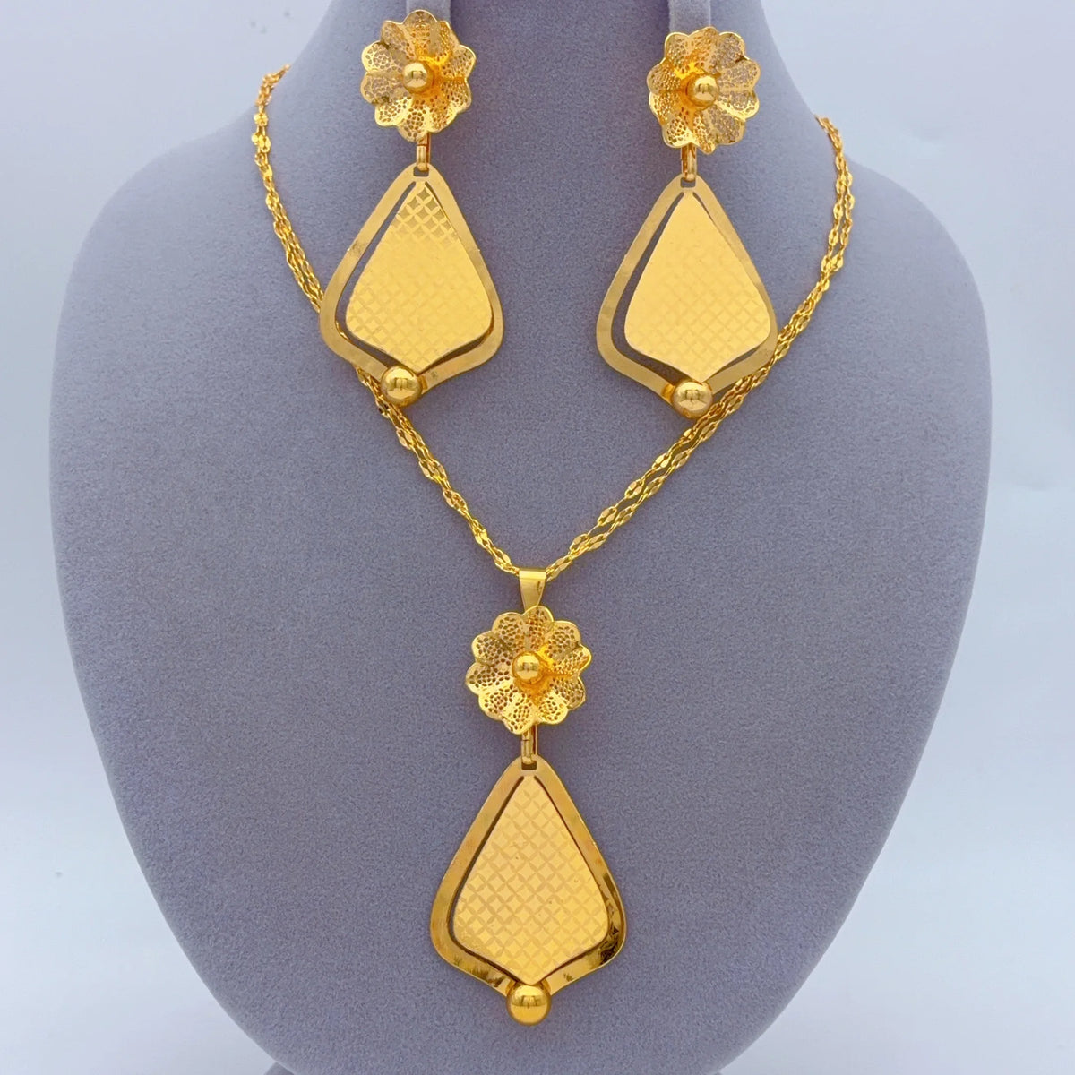 Women Bridal Ethiopian Indian 24k Gold Plated Dubai African Necklace and Earrings Sets