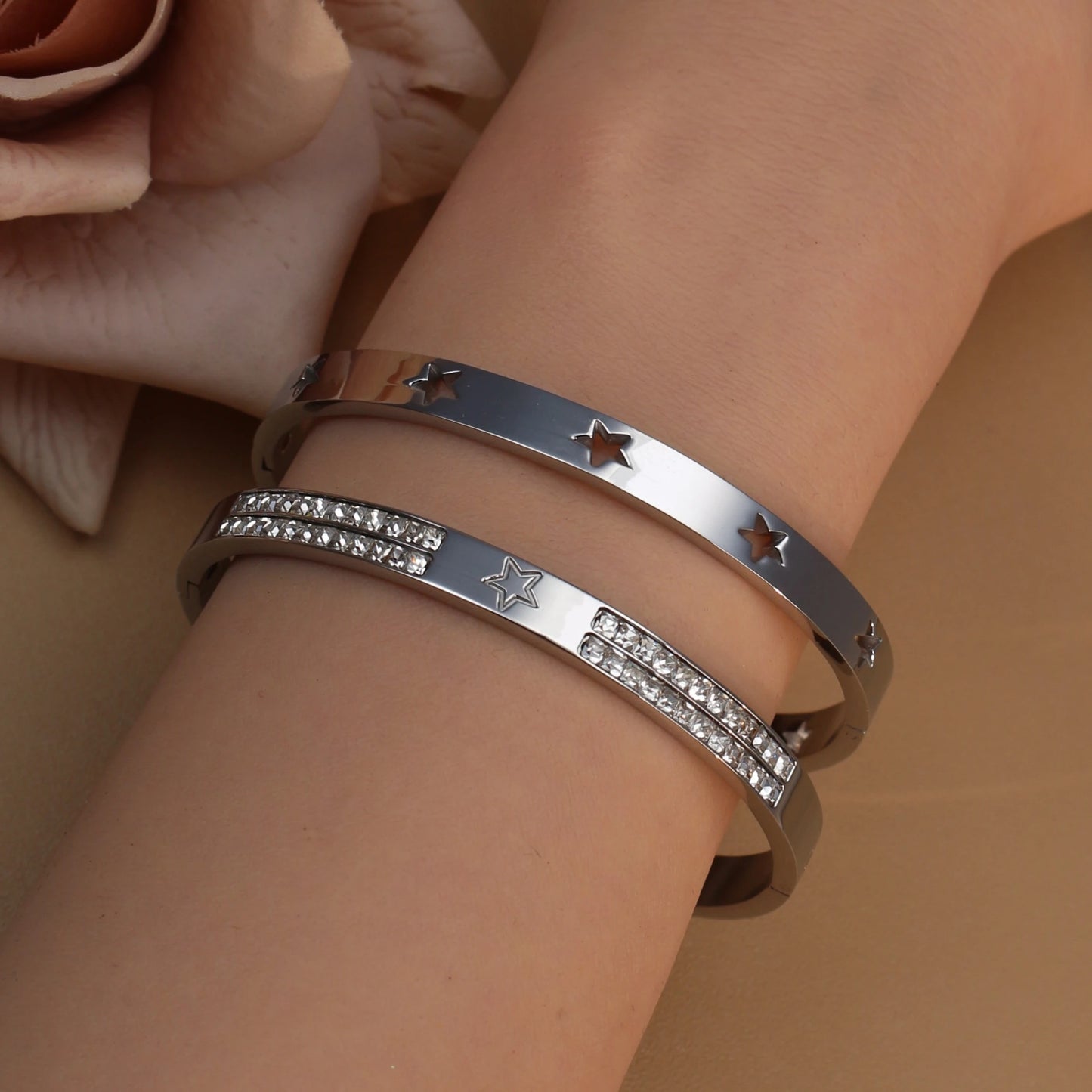 18K Gold Plated Stainless Steel Hollow Star Zircon Bracelet Bangle