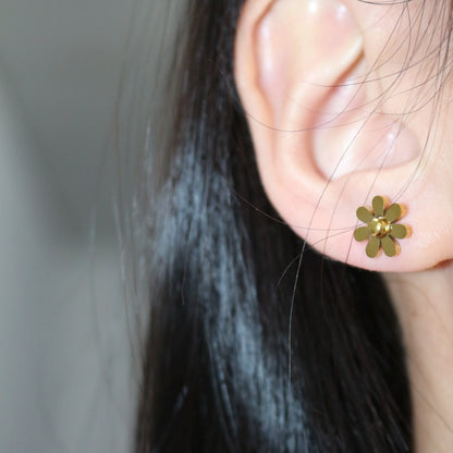 Daisy Women Wedding Stainless Steel Gold Color Charm Stud Earrings