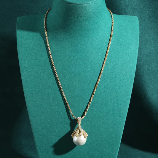 Women Vintage Pearl Freshwater Shell Rhinestone Ball Designer Wedding Pendant Necklace