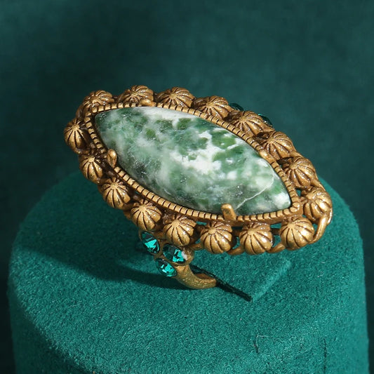 Vintage Green Natural Stone Olive Shape Antique 18K Gold Color Luxury Ring