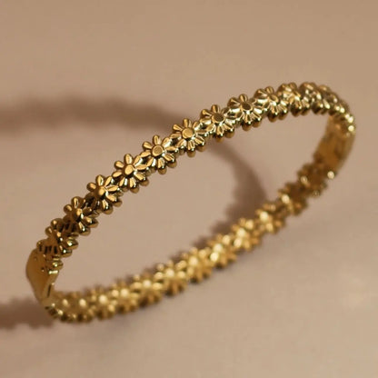Fashion Crystal Flower Design 18K Gold Plated Bracelet Bangle Women's Jewelry Gift