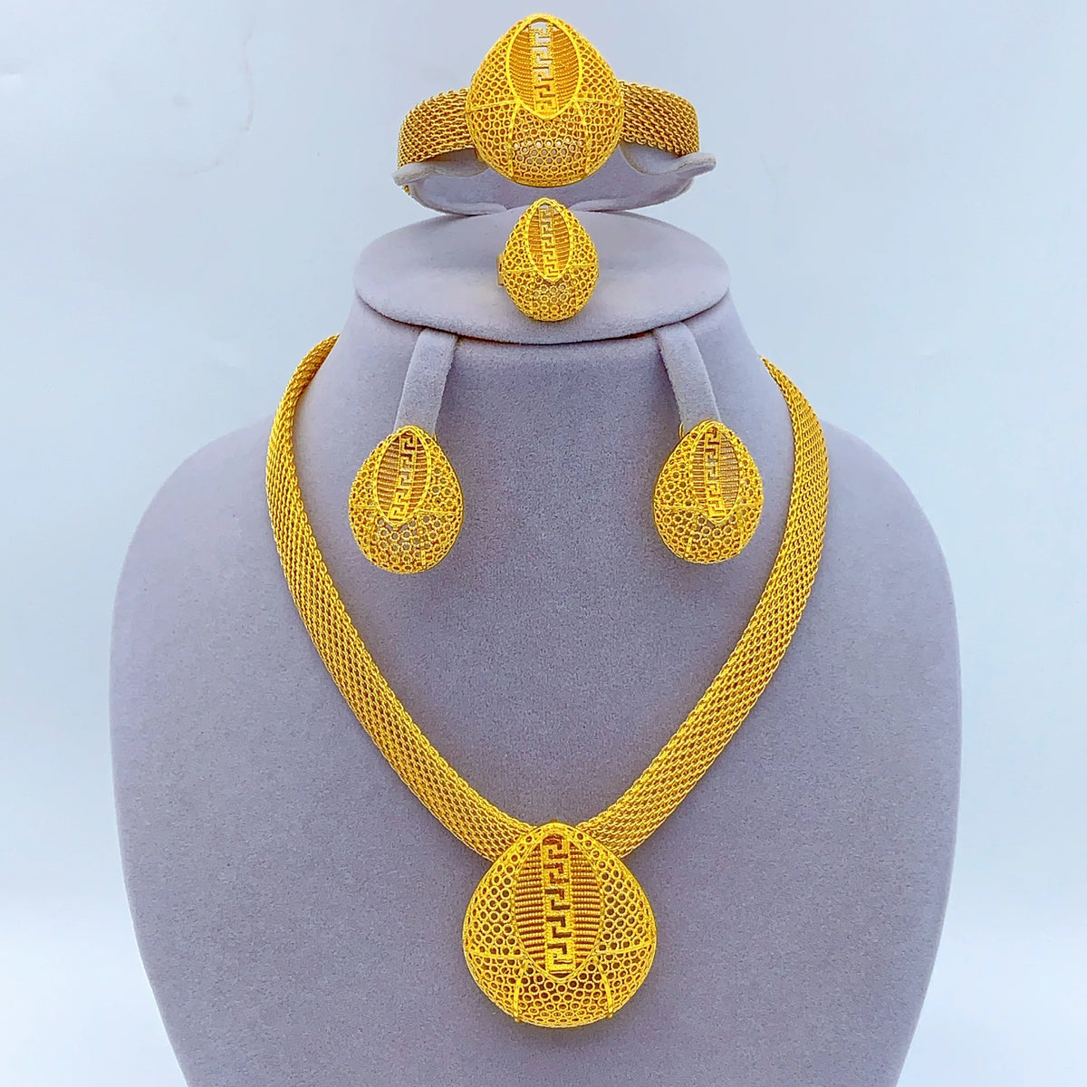 African Indian 24K Gold Plated Women Dubai Wedding Necklace Earrings Bracelets Ring Jewelry Sets