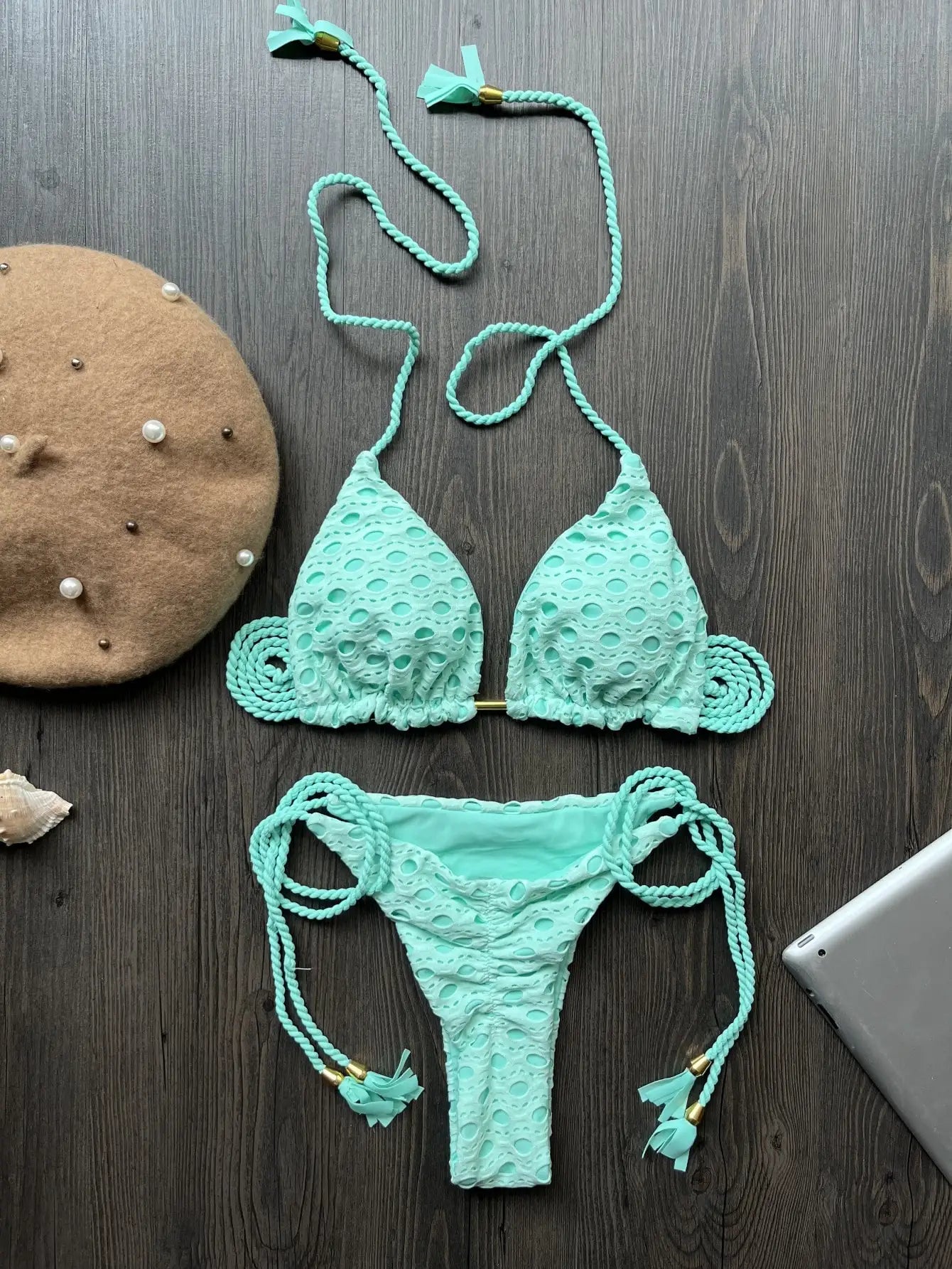 Women's two-piece set w/ push up hanging neck solid color bikini beach swimsuit