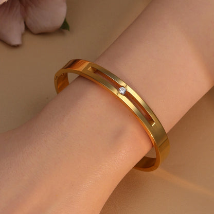 60mm 18K Gold Plated Stainless Steel Zircon Fashionable Bangle Bracelet