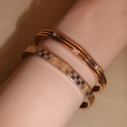 Luxury Polished Checkered Design Stainless Steel Crystal Wedding Party Bangle Bracelet