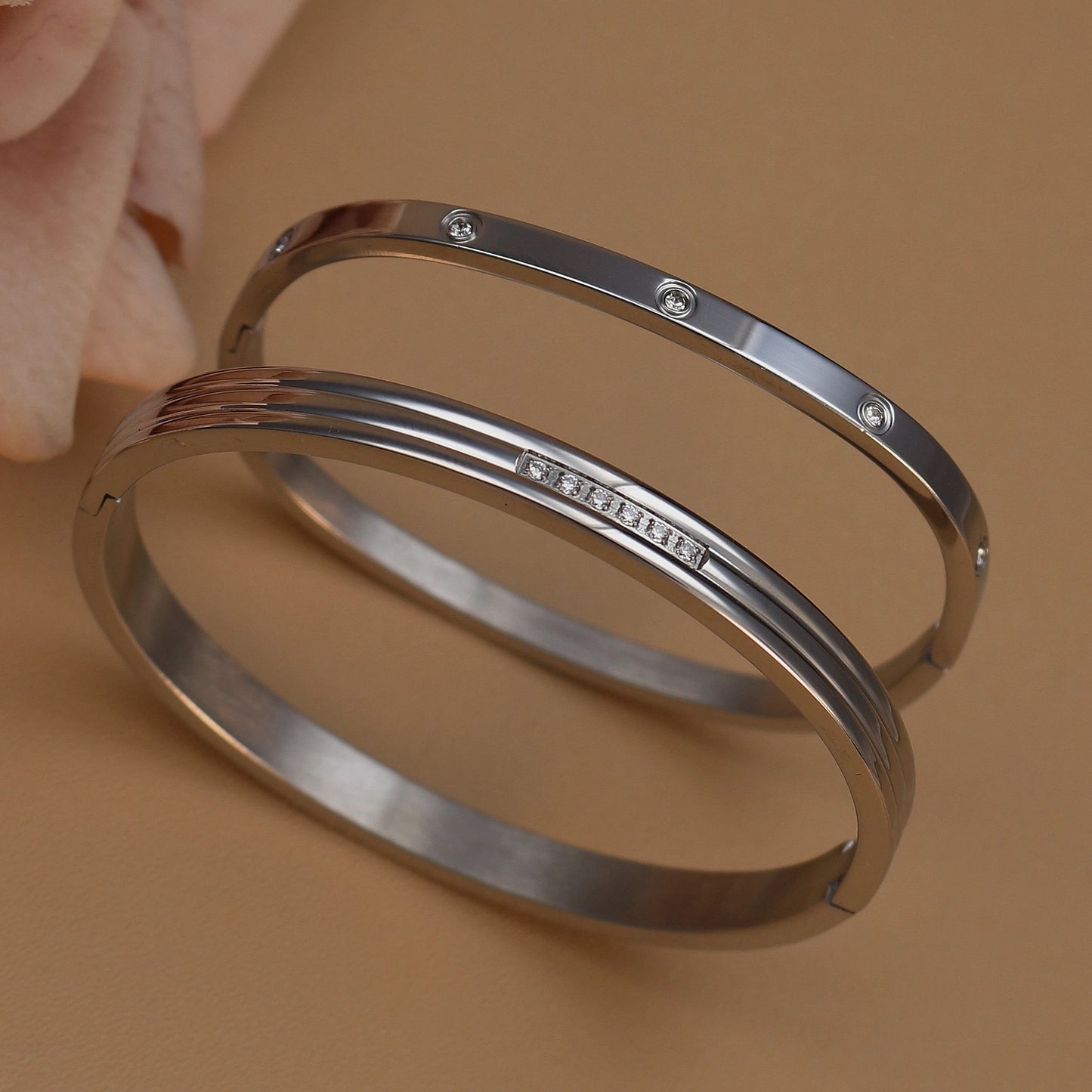 Women Stainless Steel Crystal Square Fashionable Bangle Bracelet Jewelry Gift