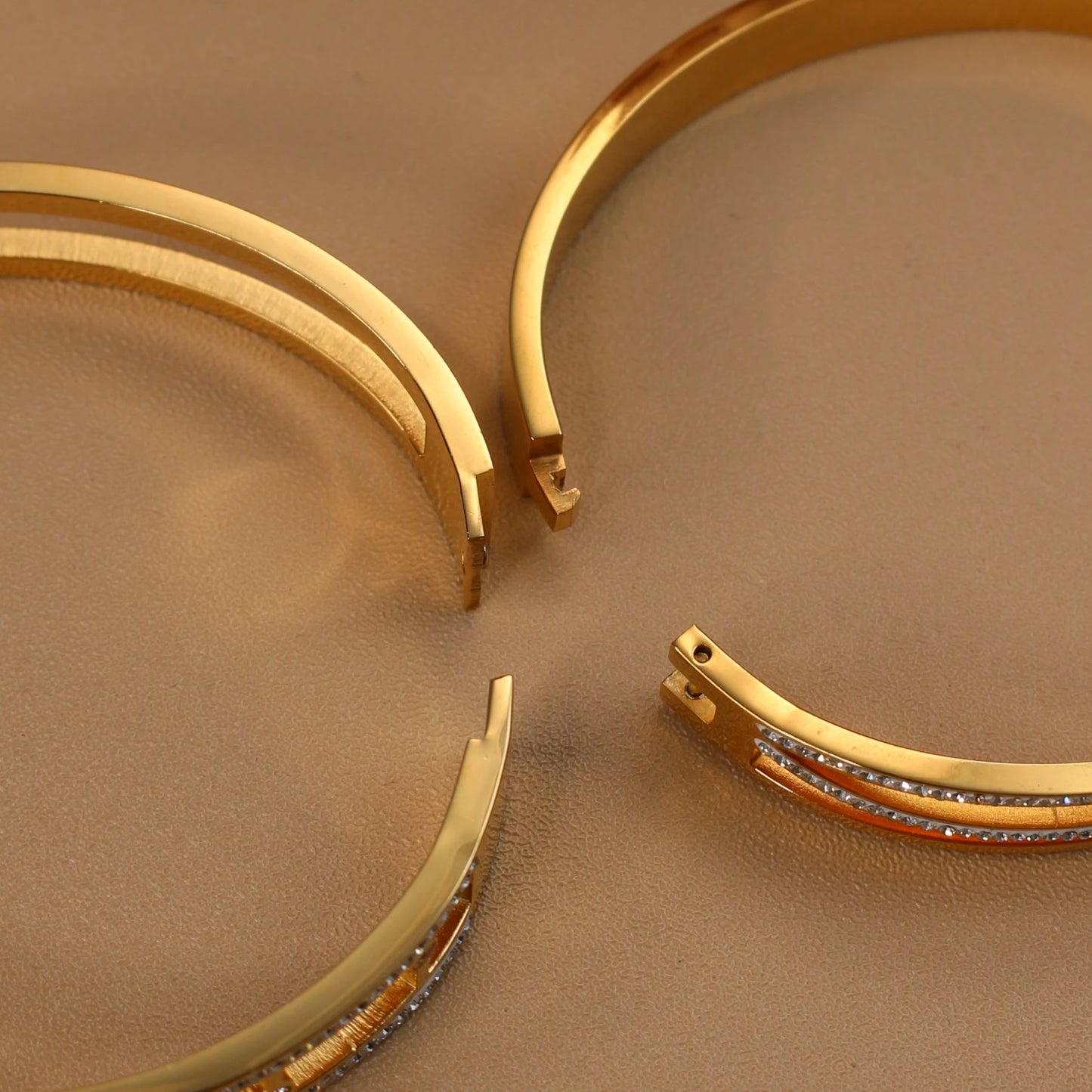 Love Charm 18k Gold Stainless Steel Crystal Cross Roman Numerals Bangle Bracelet