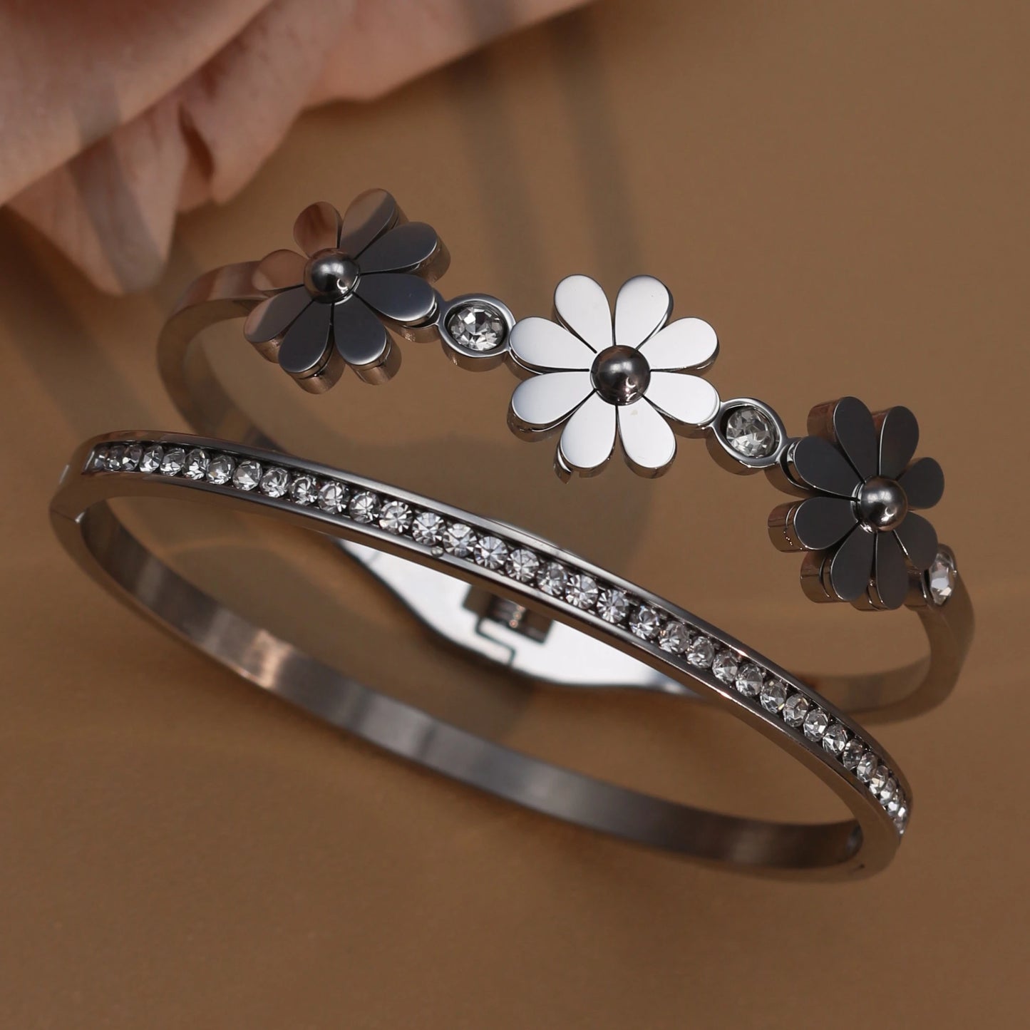 Delicate Crystal Shape Stainless Steel Gold Color Women's Bracelet Bangles