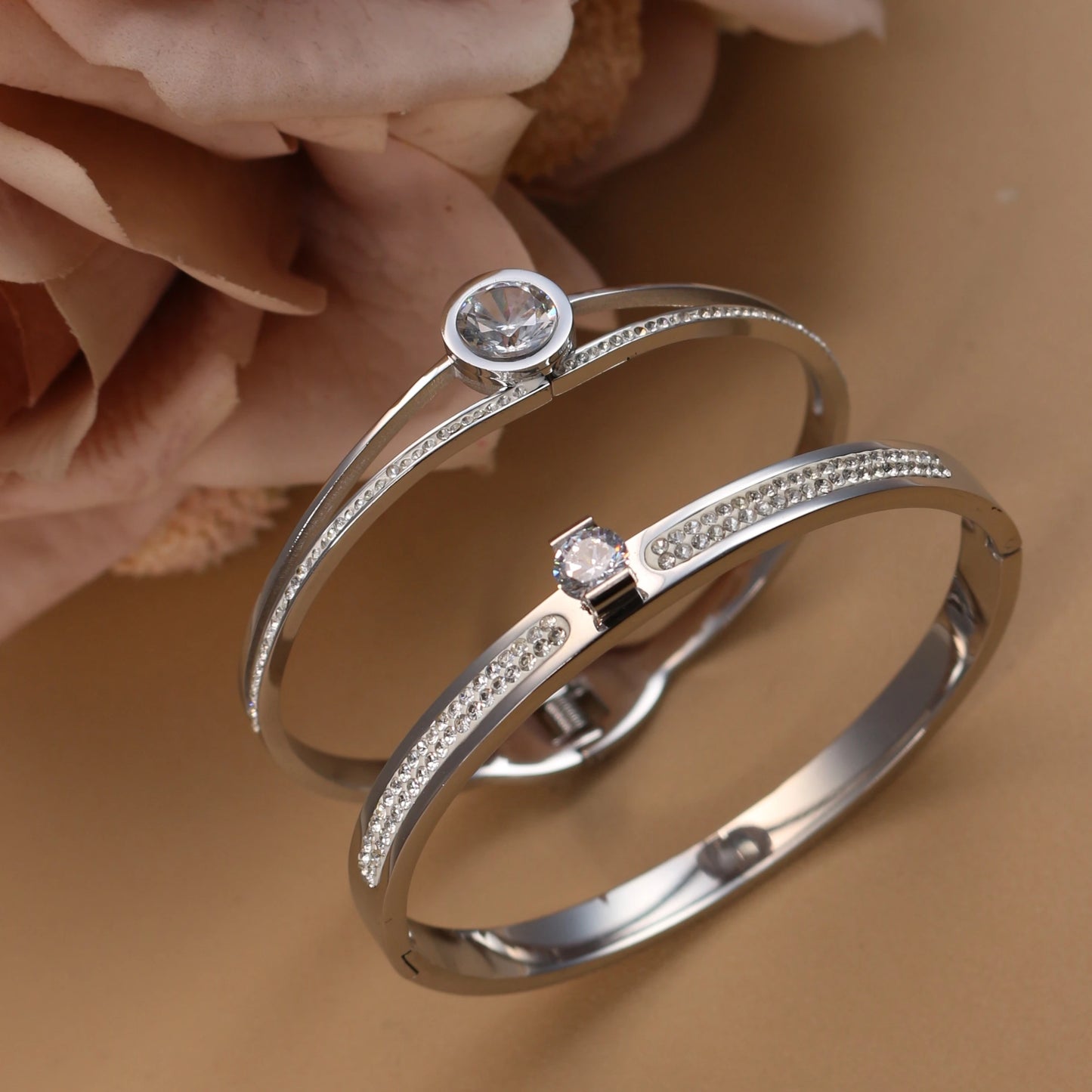 Women Beautiful Stainless Steel 18k Gold Color Bangle Crystal Design Charm Bracelet
