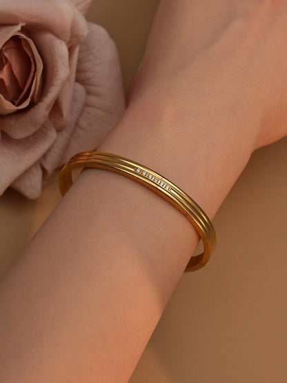 Women Stainless Steel Crystal Square Fashionable Bangle Bracelet Jewelry Gift