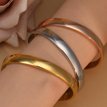 18K Gold-plated Stainless Steel Curved Polished Bangle Bracelet