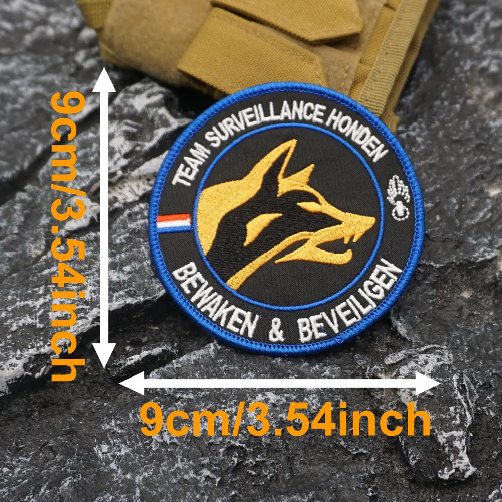 Team Surveillance Honden Bewaken & Beveiligen Embroidered Patch Iron-On Sewing Clothes Patches Applique