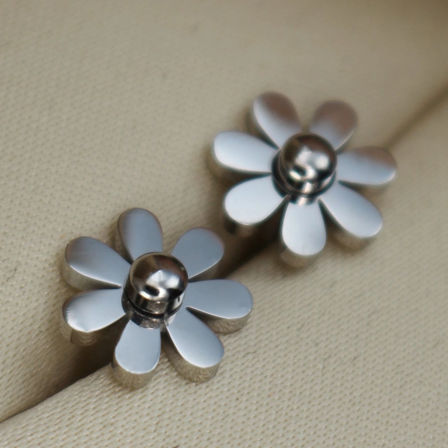 Daisy Women Wedding Stainless Steel Gold Color Charm Stud Earrings