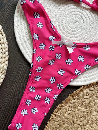 Sexy Flowers Printed Halter High Leg Cut Swimsuit Swimwear Two-pieces Bikini Bathing Suit