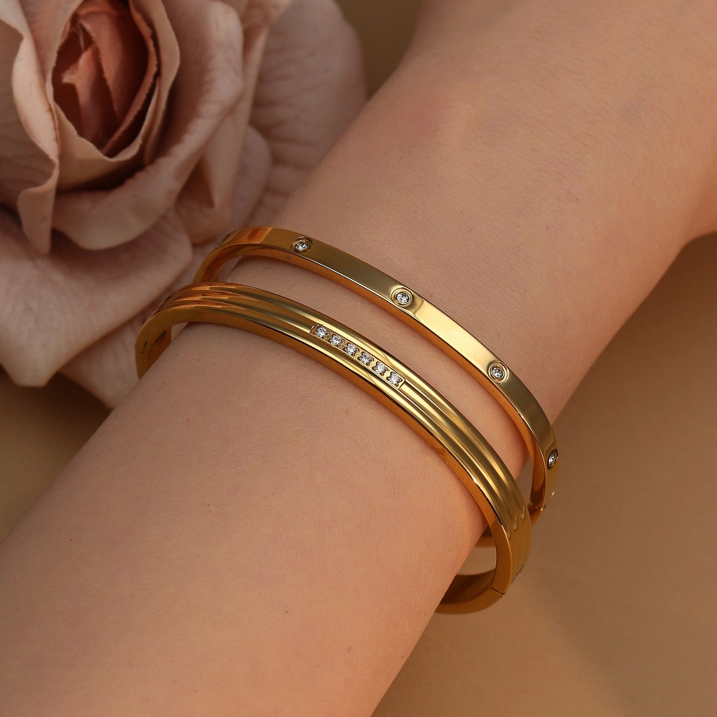 Women Stainless Steel Crystal Square Fashionable Bangle Bracelet Jewelry Gift