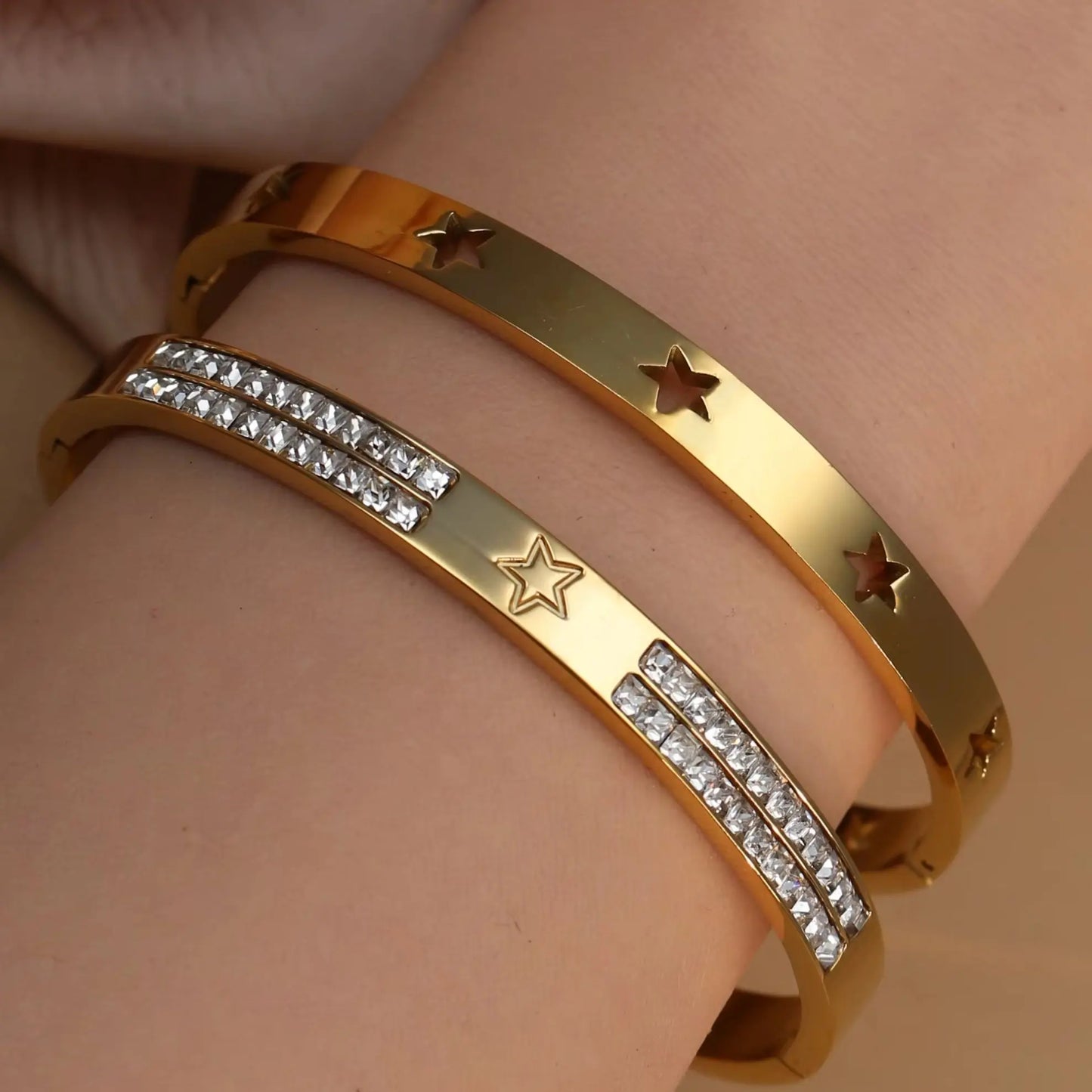 18K Gold Plated Stainless Steel Hollow Star Zircon Bracelet Bangle